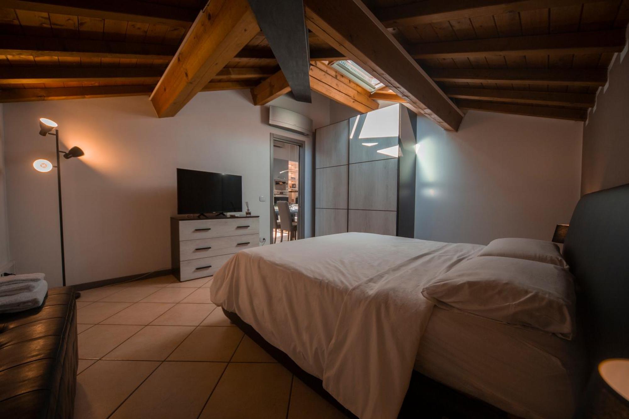 Appartamento Gioia เวโรนา ภายนอก รูปภาพ